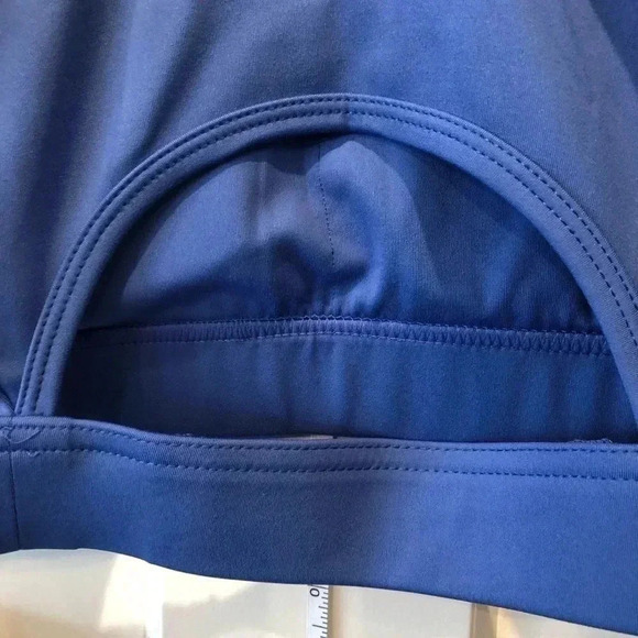 Laundry By Shelli Segal, Keyhole cutout, racerback athletic bra,removable pads - Picture 5 of 6